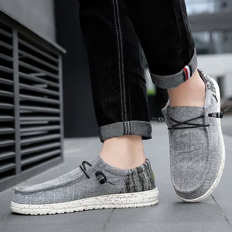 New Men Casual Shoes Fashion Soft Canvas Shoes Breathable Men's Walking Flat Sneakers Outdoor Light Men's Shoes Vulcanize Shoes