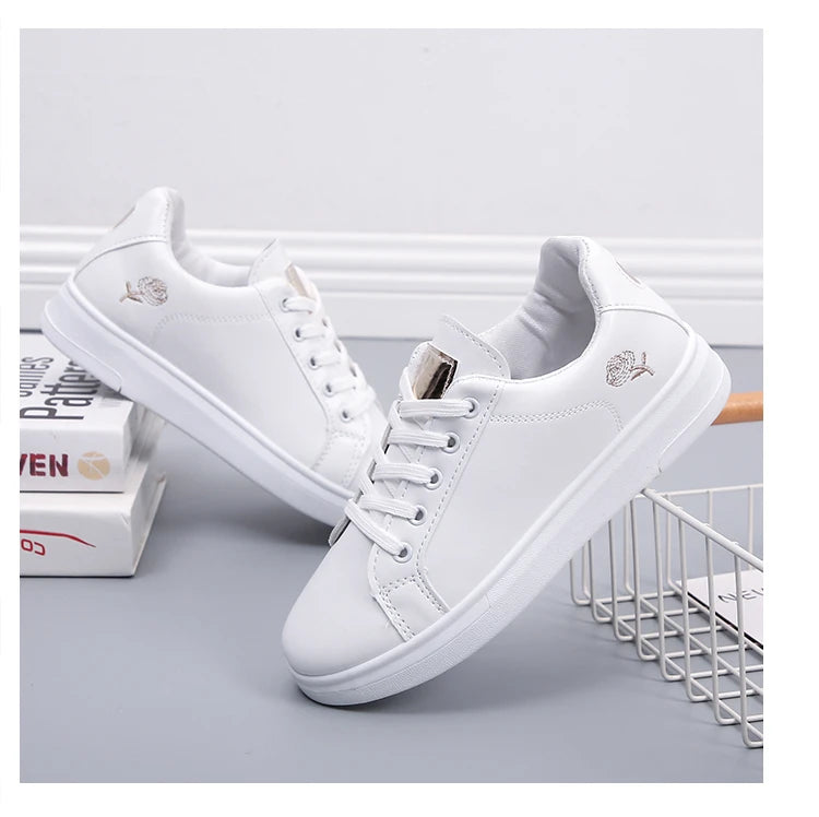 Women Casual Shoes New Spring  White Sneakers Breathable Flower Lace-Up Women Sneakers
